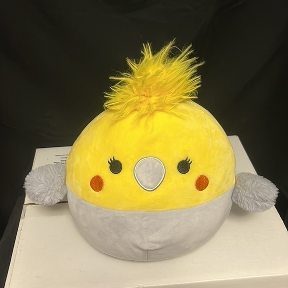 SQUISHMALLOW- CHARLIZE the yellow and gray cockatiel Squishmallow plushy - Picture 2 of 4